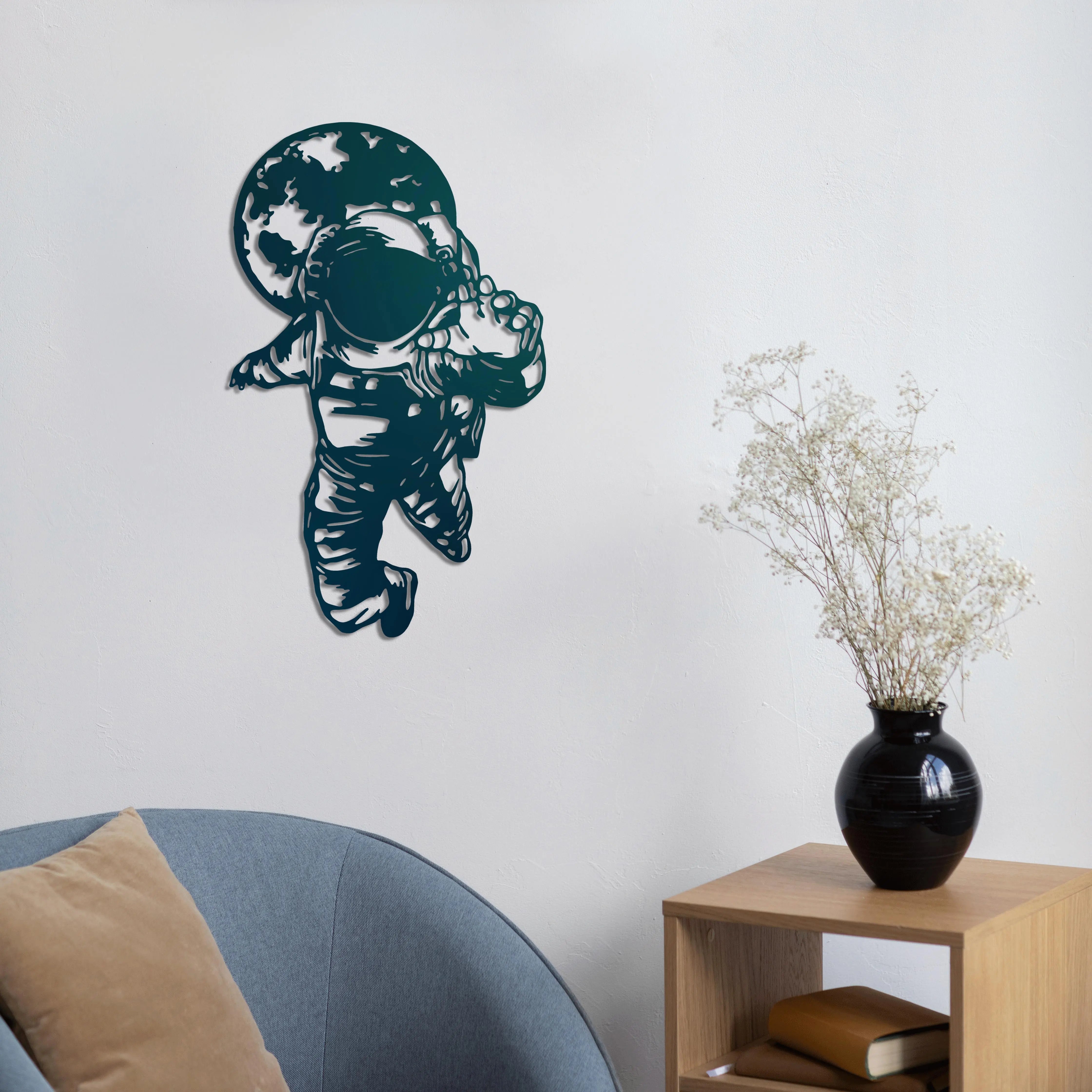 Astronot Rüyası Metal Duvar Dekoru Laser Artique