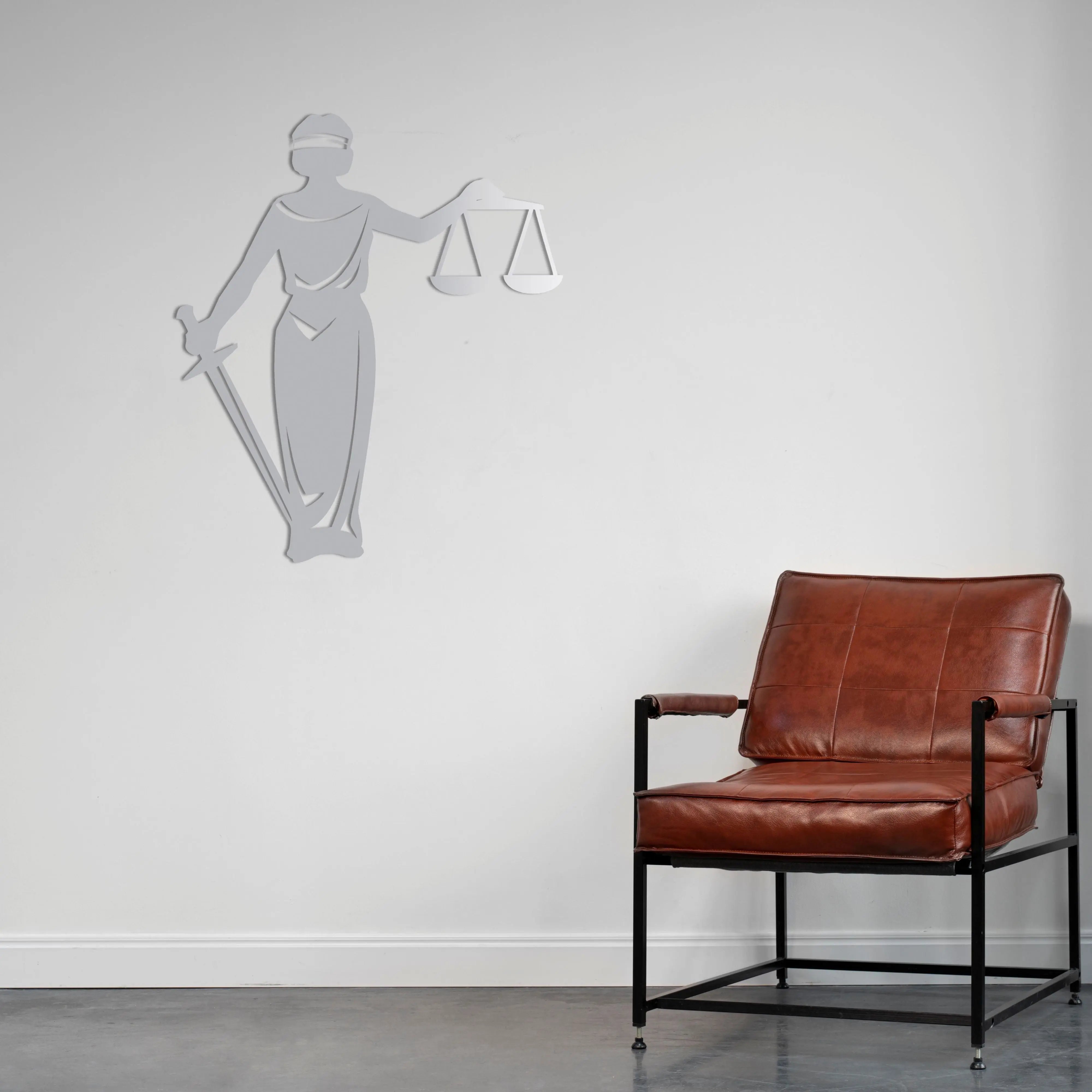 Adaletin Dengesi Metal Duvar Dekoru Laser Artique