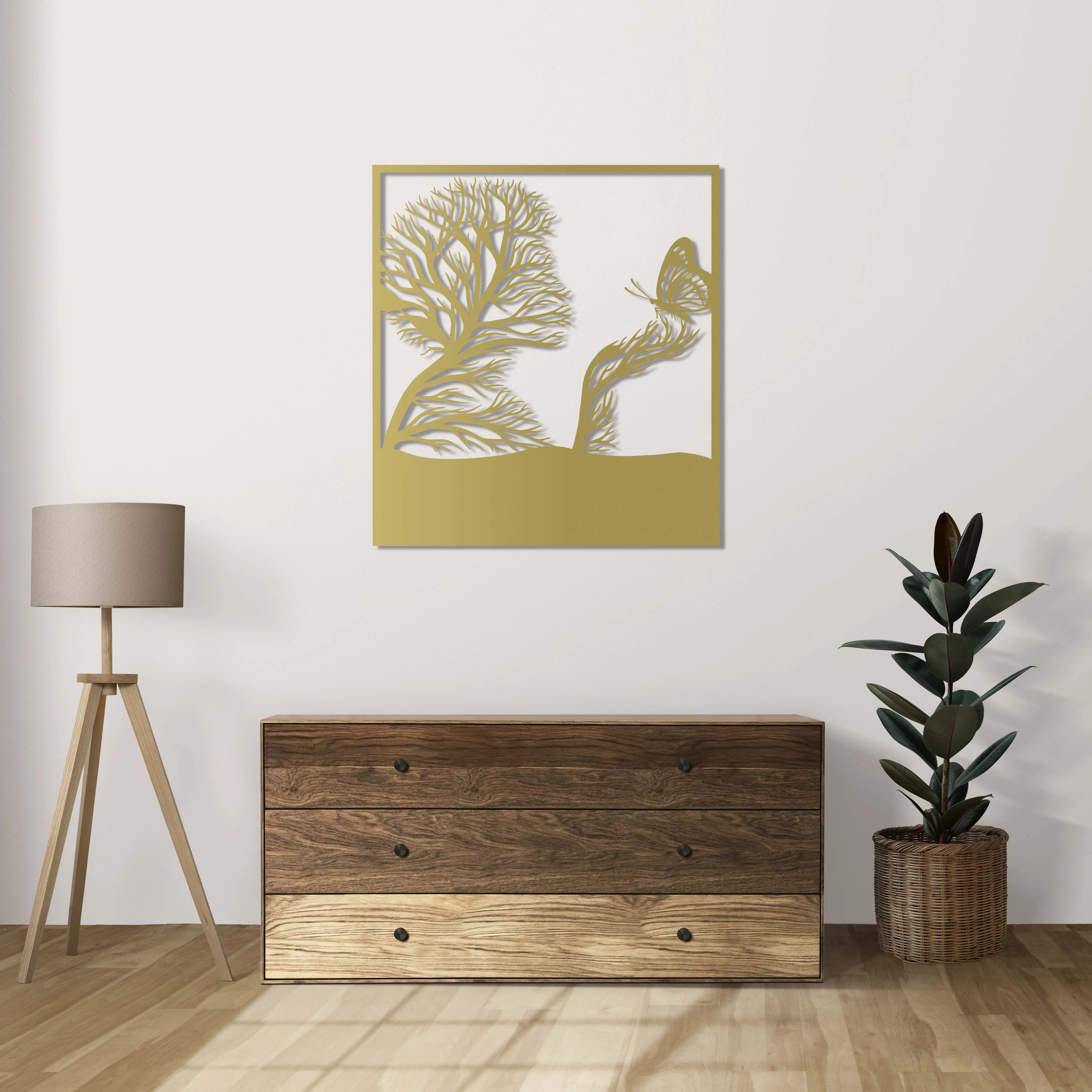 Kelebekli Kadın Metal Duvar Dekoru Laser Artique