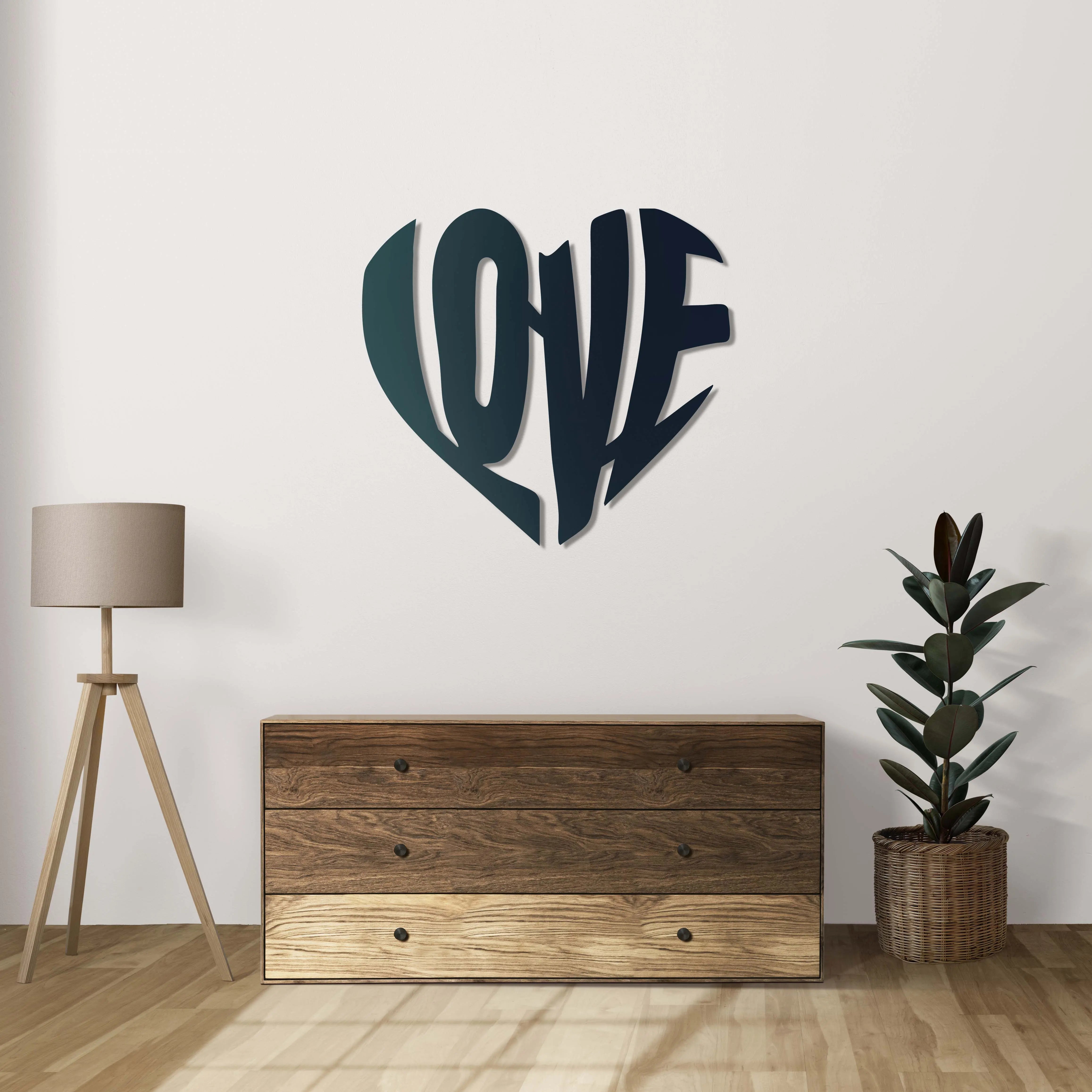 Kalpten Gelen: "LOVE" Metal Duvar Dekoru Laser Artique