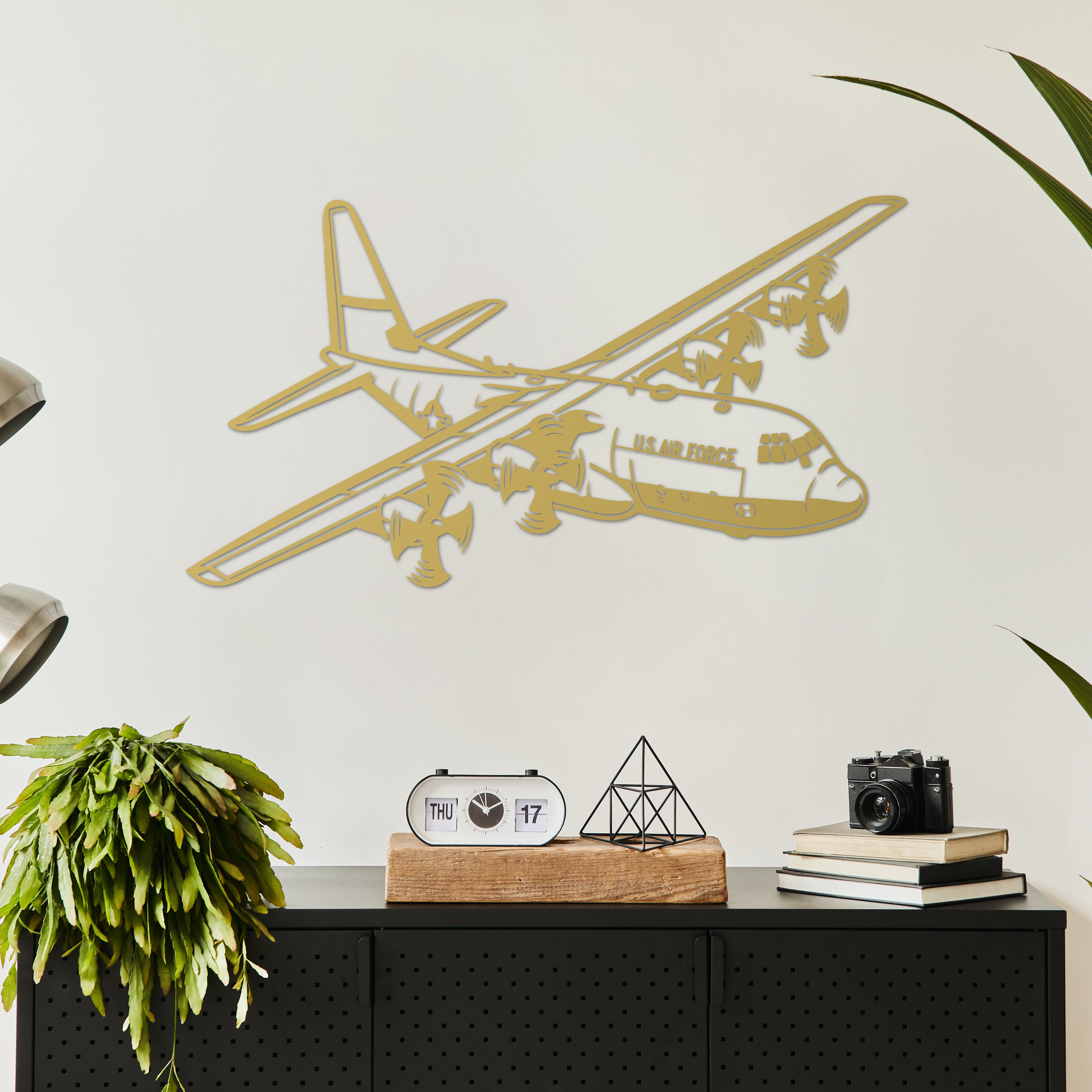 C-130 Hercules – Kargo Uçağı Metal Duvar Dekoru