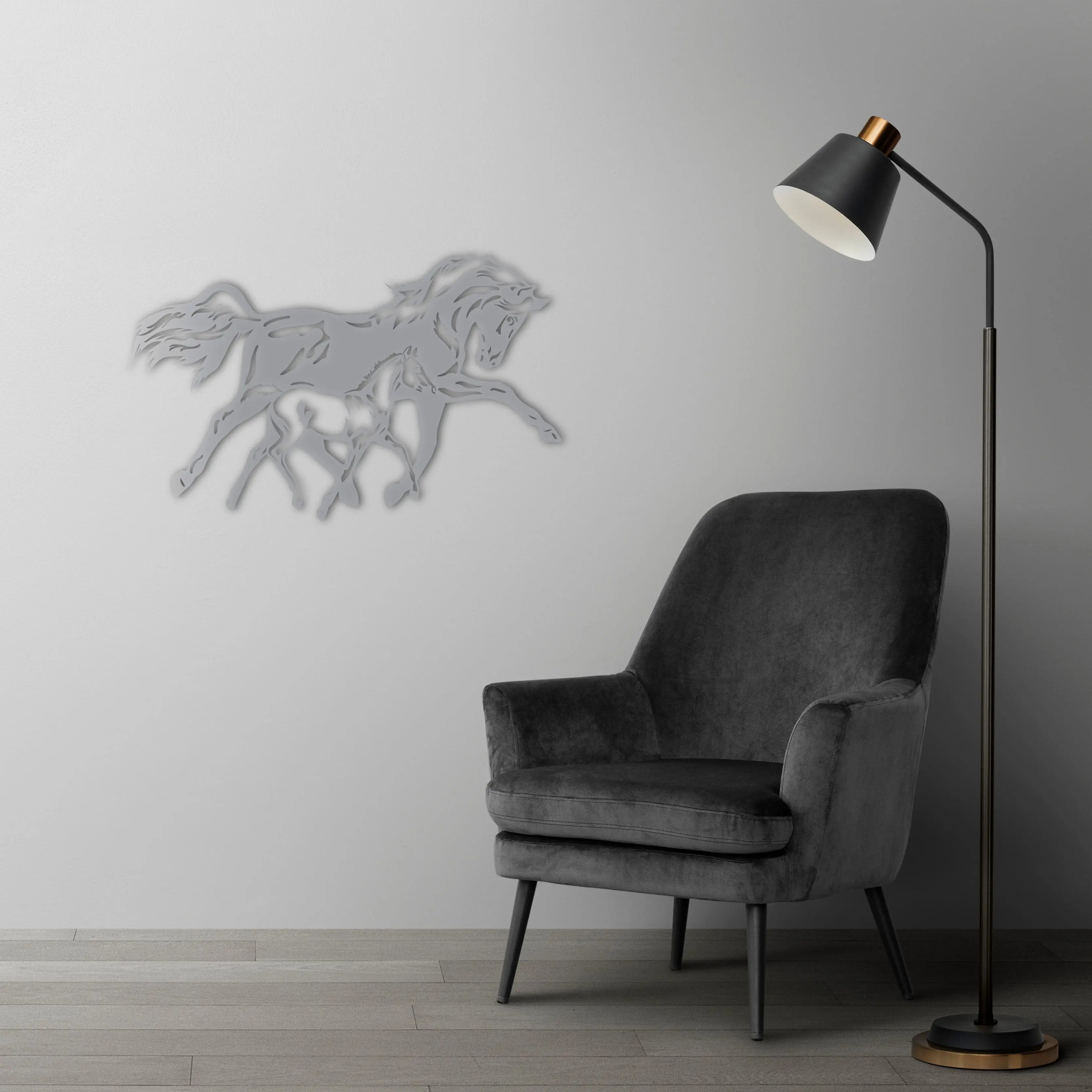 Özgürlüğün İzleri: Anne ve Yavrusu At Metal Duvar Dekoru Laser Artique