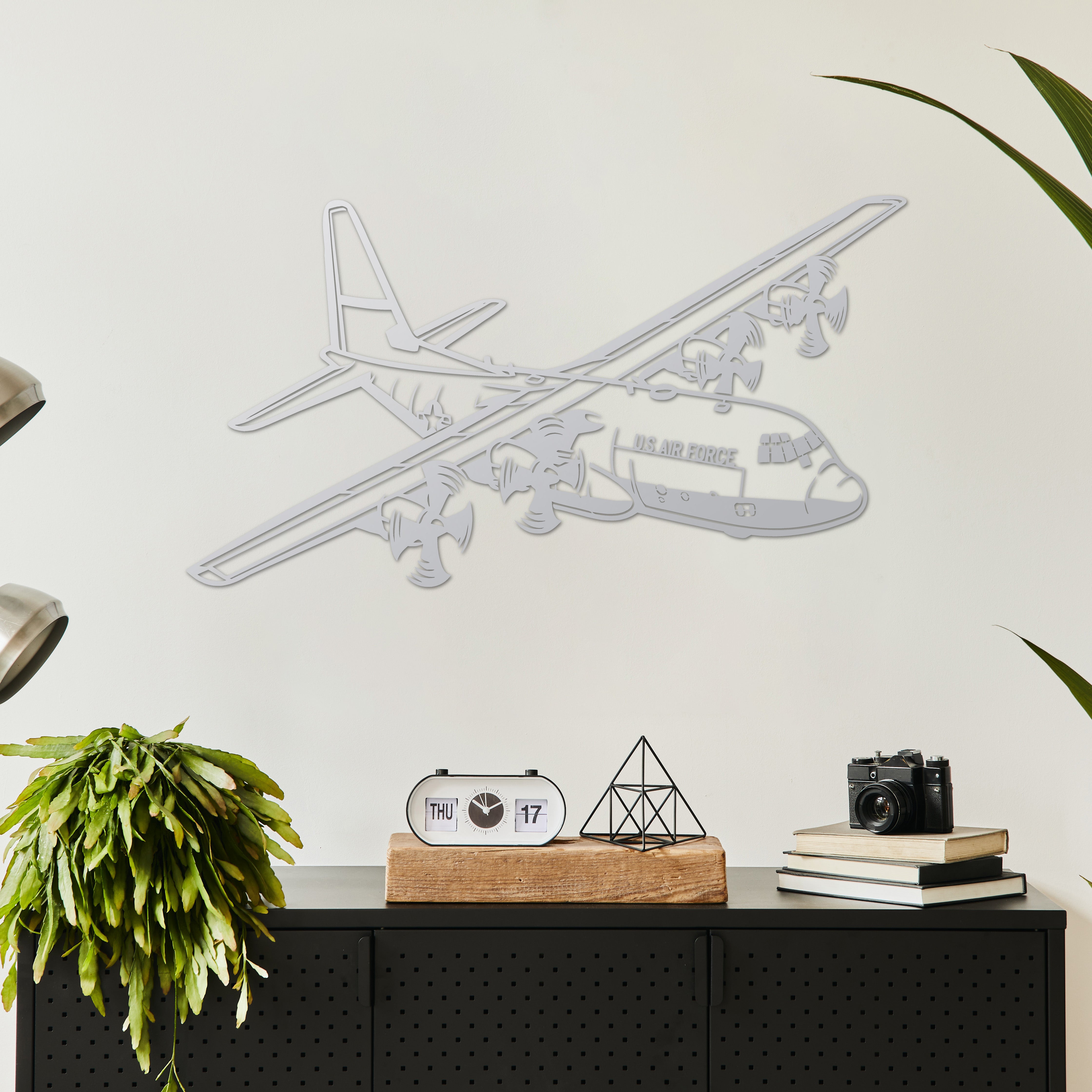 C-130 Hercules – Kargo Uçağı Metal Duvar Dekoru