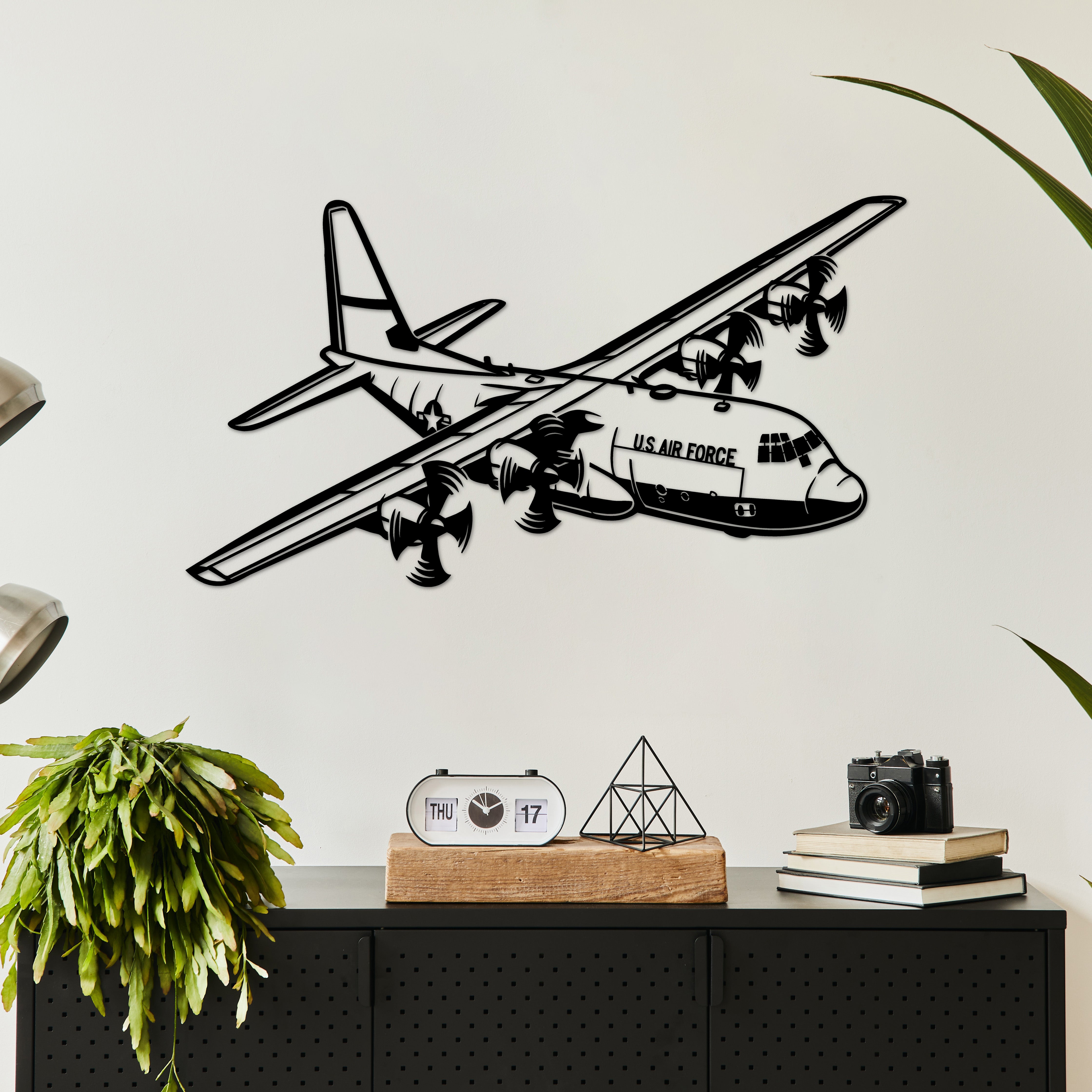 C-130 Hercules – Kargo Uçağı Metal Duvar Dekoru