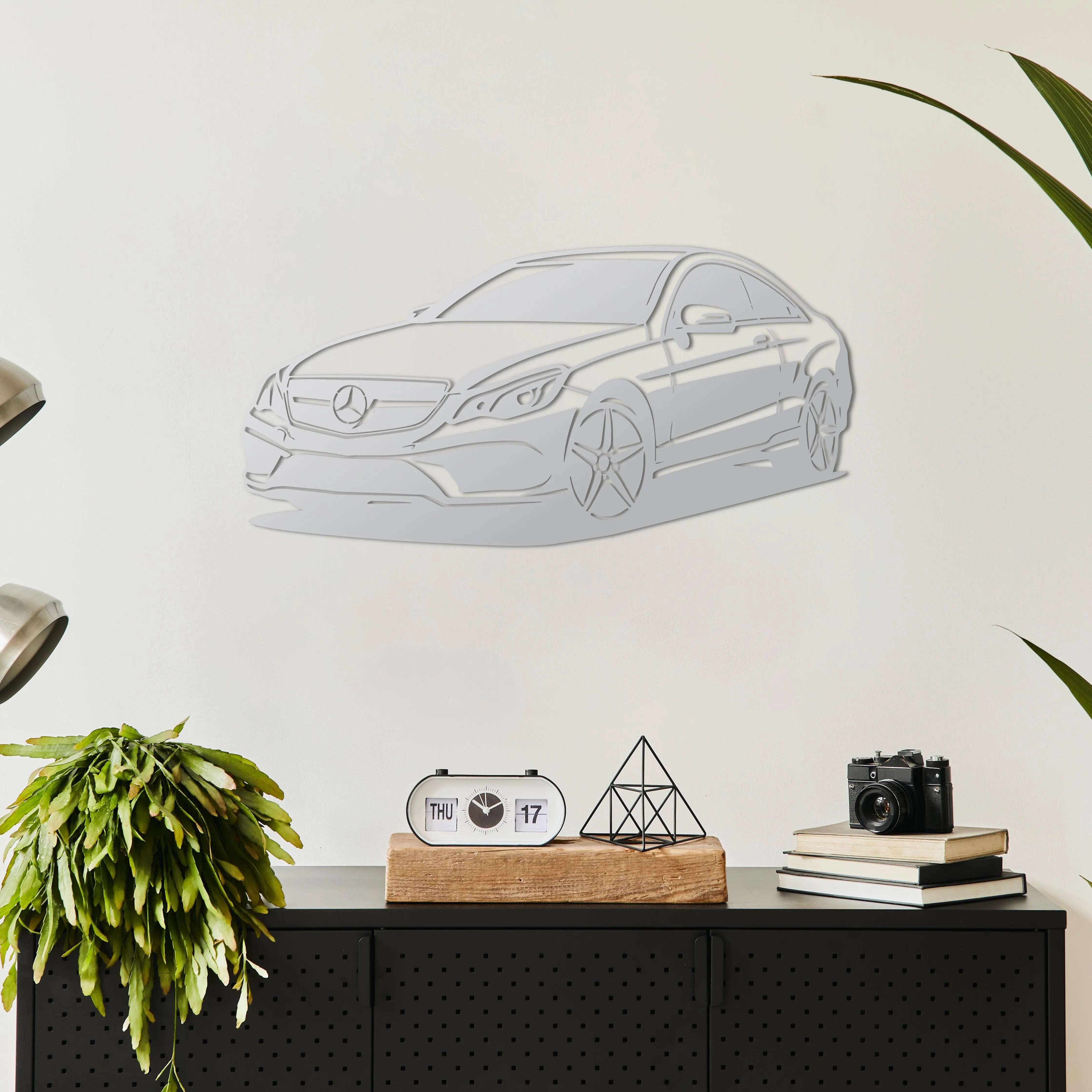 Mercedes-Benz E-Coupé – Araba Metal Duvar Dekoru Laser Artique